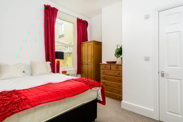 2 bed flat, GFF101 Beaumont Road, Lipson, Plymouth, PL49EB - Image 2